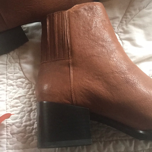 Calvin Klein Booties 🌻 - Picture 2 of 8